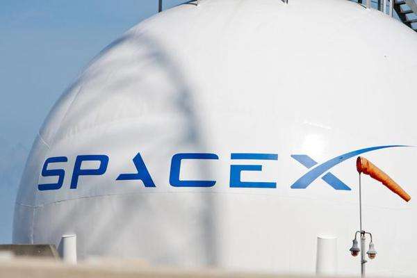 SpaceX计划在两个月内送首批宇航员前往国际空间站