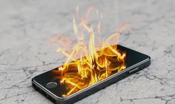 手机一充电就发烫是怎么回事 手机发烫严重会不会爆炸