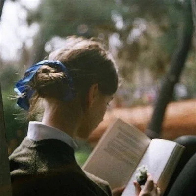 看书学习女头很有气质 清纯美女看书头像合集