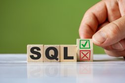 SQL案例分析：窗口函数实现高效分页查询